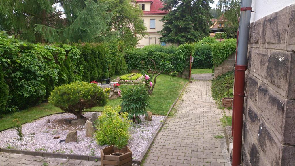 Hotel Alfa Trutnov Εξωτερικό φωτογραφία